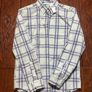 NEW American Eagle Mens Button Down. Size Mens SMALL